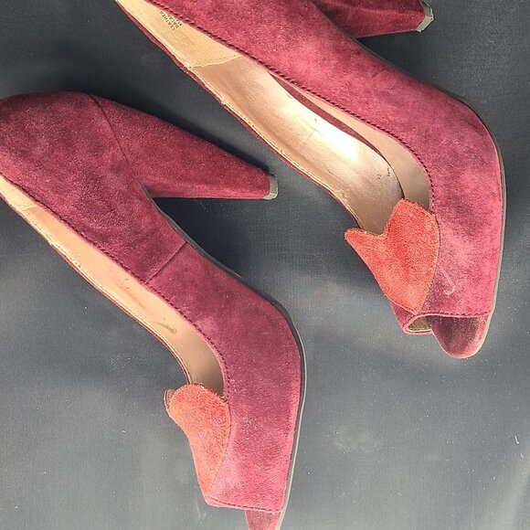 Seychelles Ready for Anything, Red Suede Heels with Heart, 8M - Picture 3 of 6